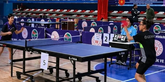 Masa tenisinde şampiyonlar Ağrı’da belirlendi