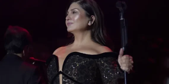 Sibel Can’dan İstanbul gecelerine ışıltılı start